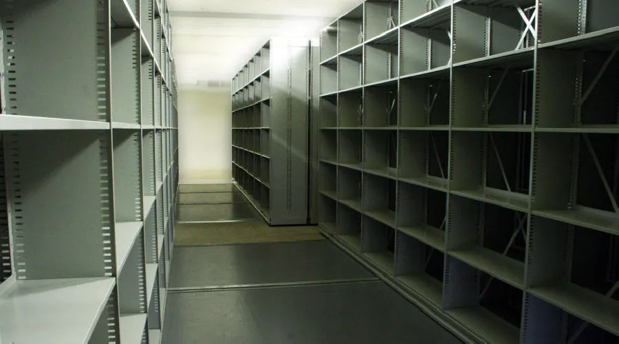 Fabricante de estanterías móviles, armarios móviles, muebles de oficina de almacén metálicos, Polonia